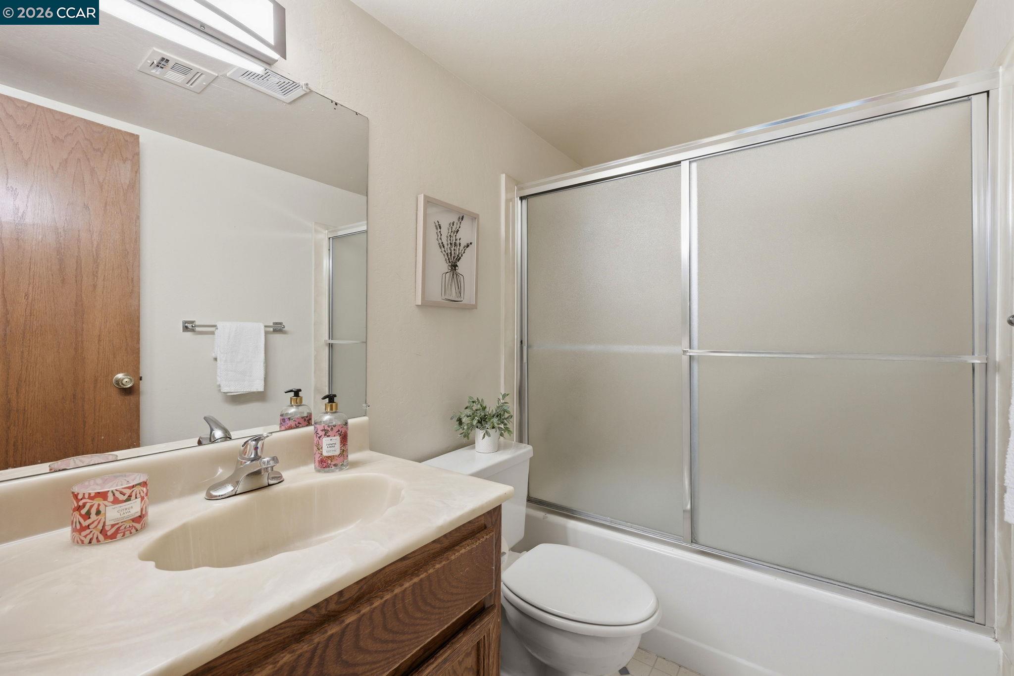 4805 Clayton Road, Unit 12 Concord, CA 94521 - Photo 22 of 35