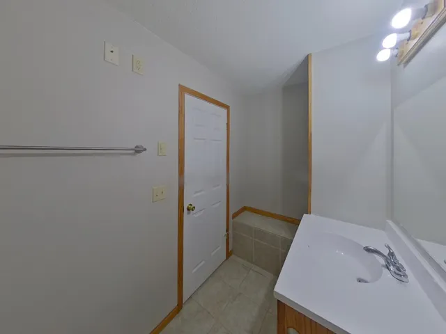 $2,199 | 2144 Sherwood Avenue, St. Paul, MN 55119