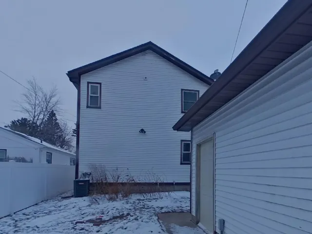 $2,199 | 2144 Sherwood Avenue, St. Paul, MN 55119