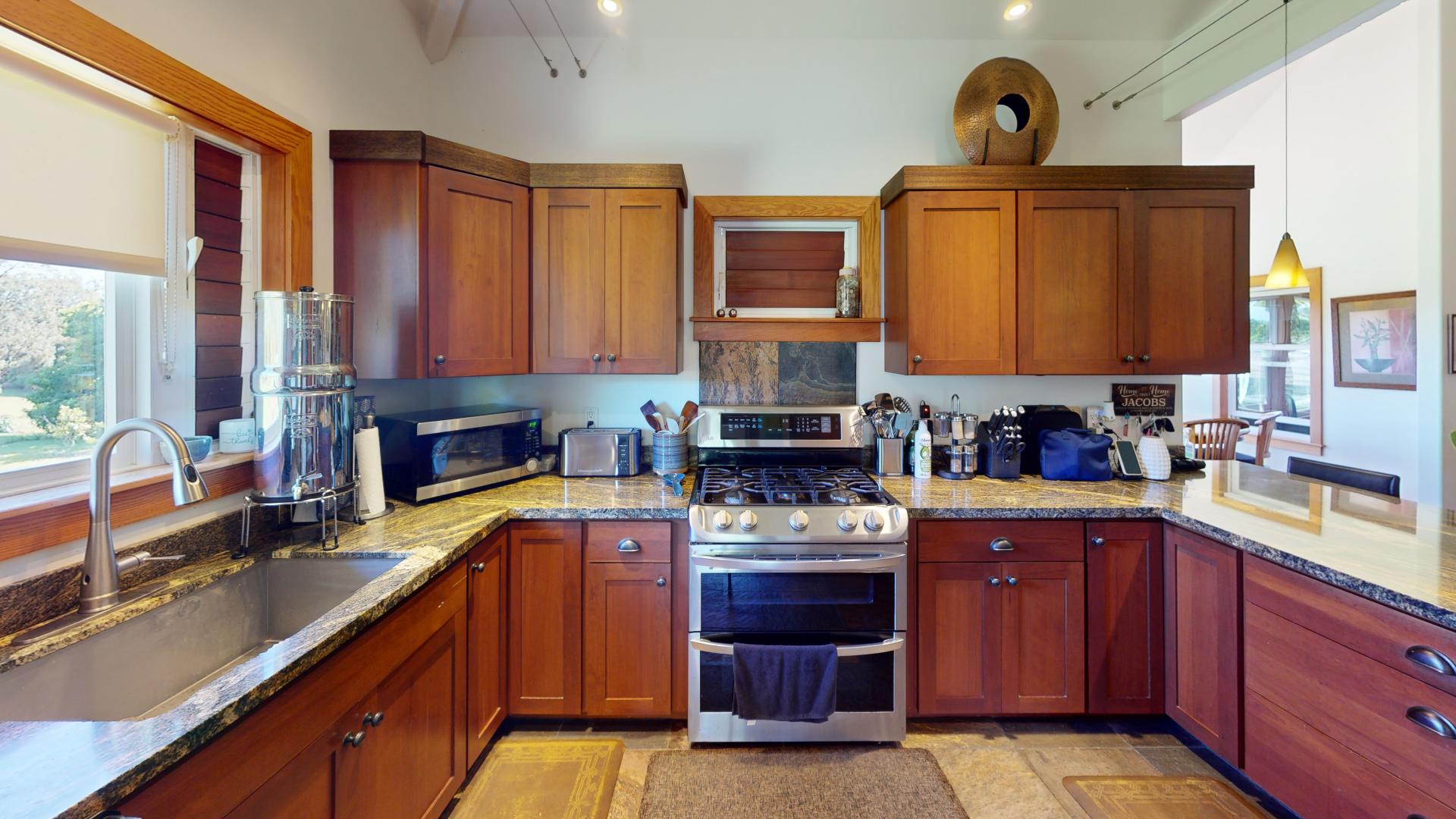 6670 G Kahuna Road, Unit 2 Kapaa, HI 96746 - Photo 3 of 29