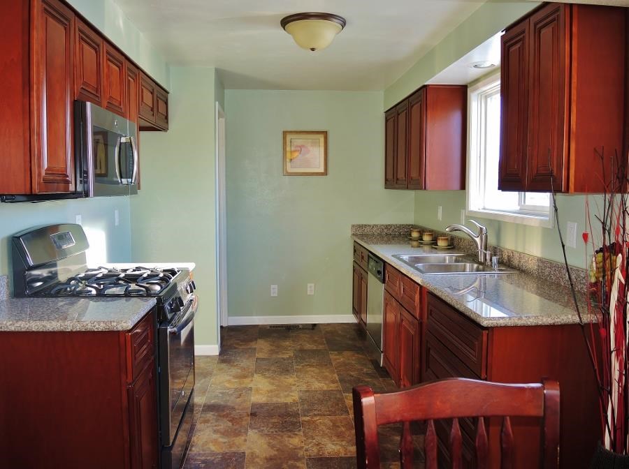 4704 North Mayhew Road Spokane Valley, WA 99216 - Photo 6 of 20