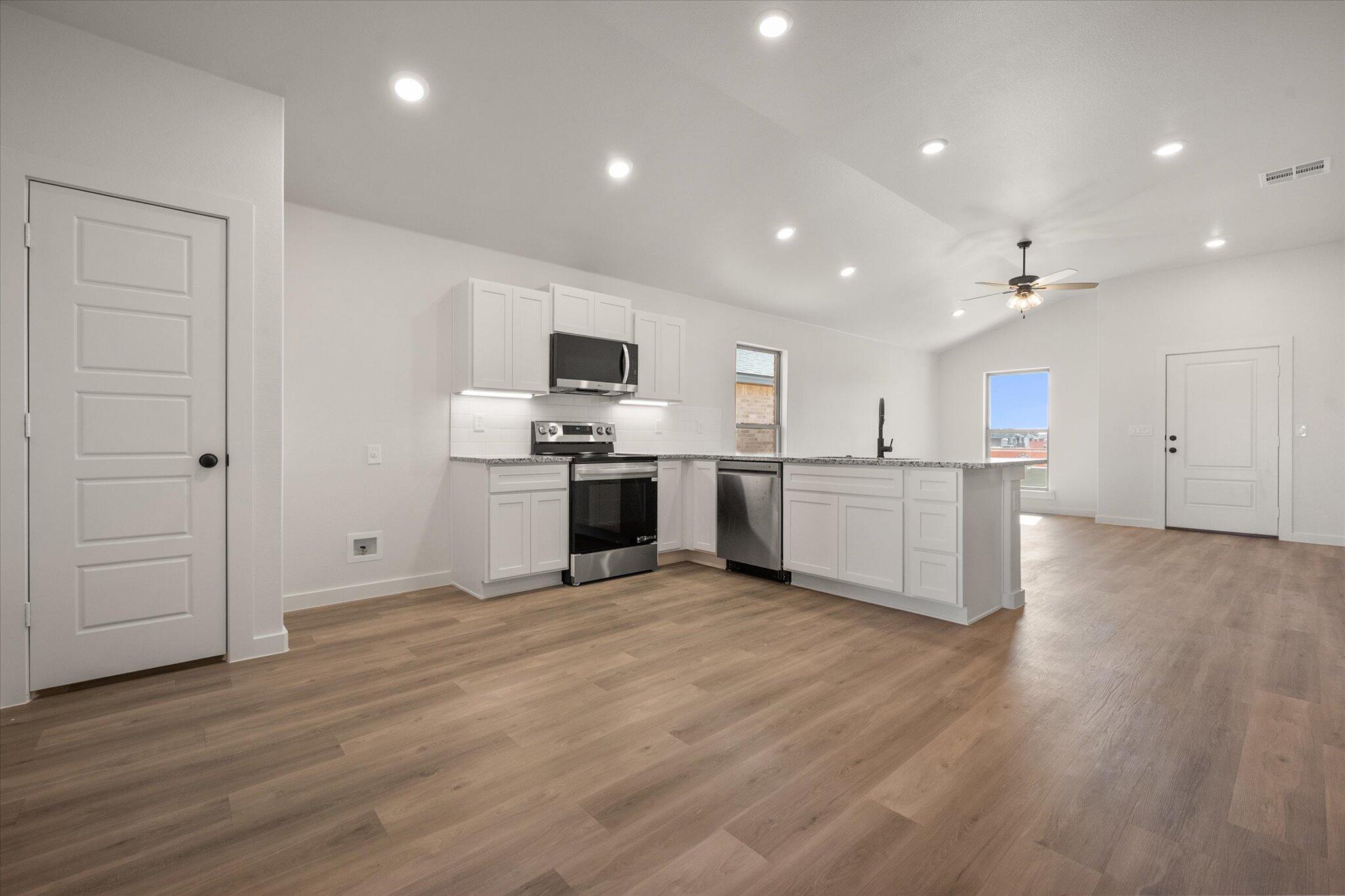 3116 138th Place Lubbock, TX 79423 - Photo 11 of 21 07-3116 138th Pl_9883