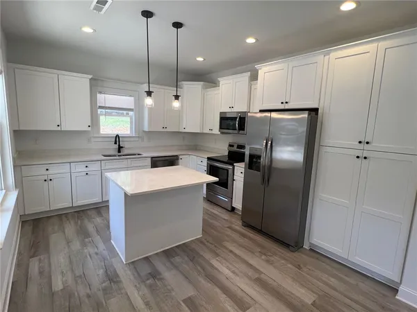 $1,400 | 300 Willow Court, Unit 2, Central, SC 29630