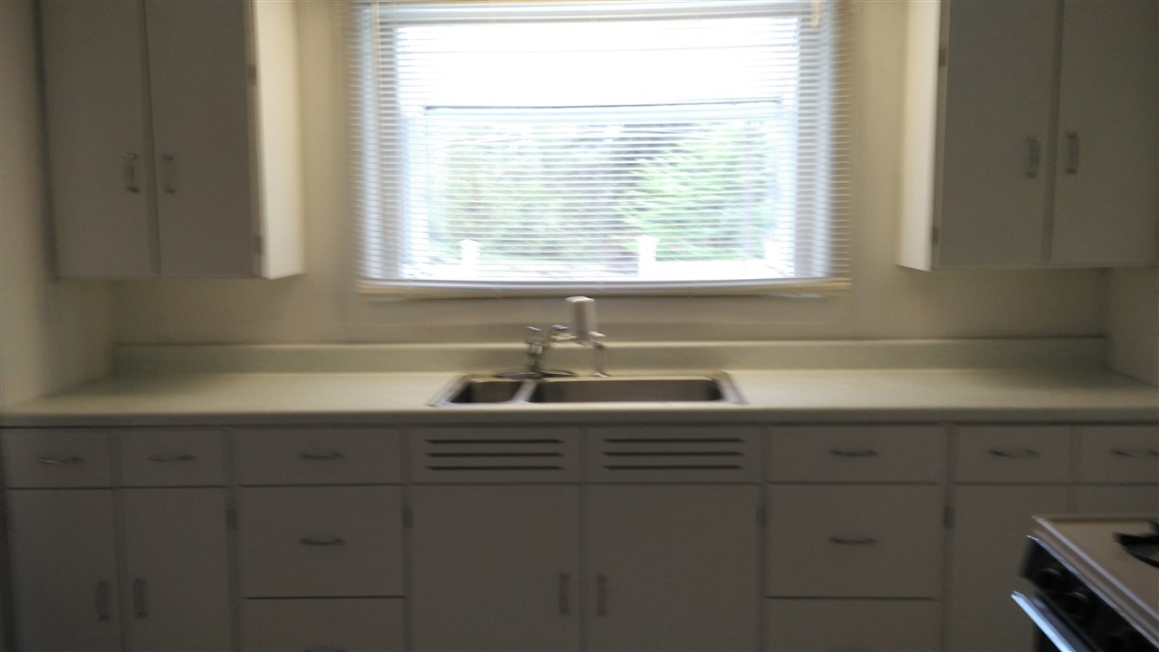1350 South Garrison Chapel Road Bloomington, IN 47403 - Photo 6 of 16 Gallery Image 6