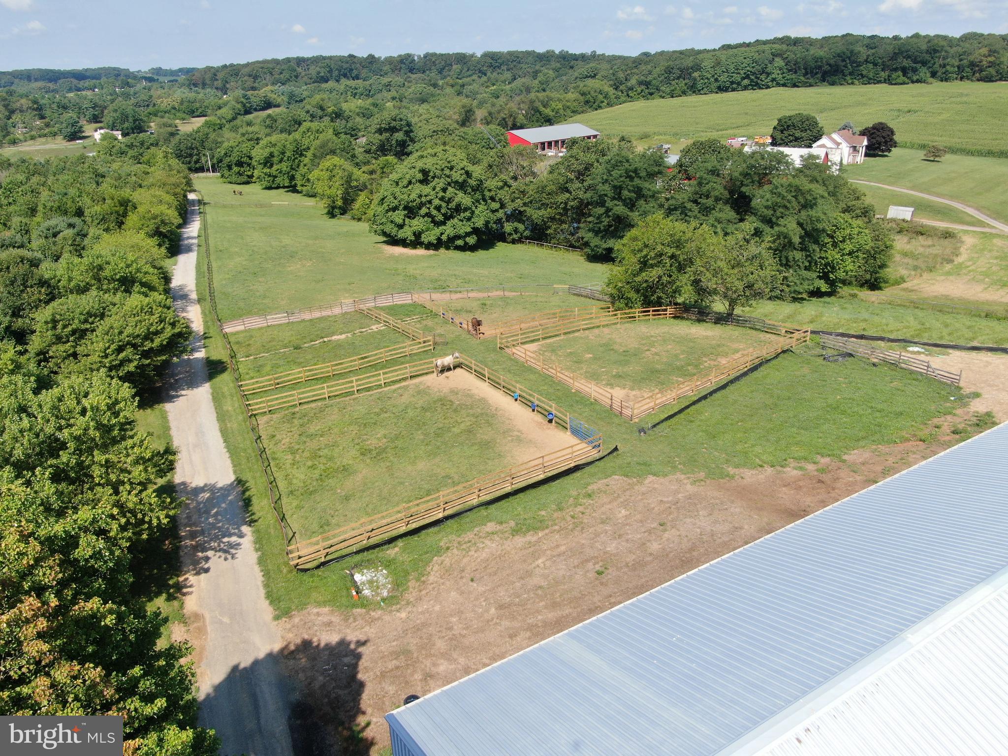1834 West Liberty Road Westminster, MD 21157 - Photo 4 of 56