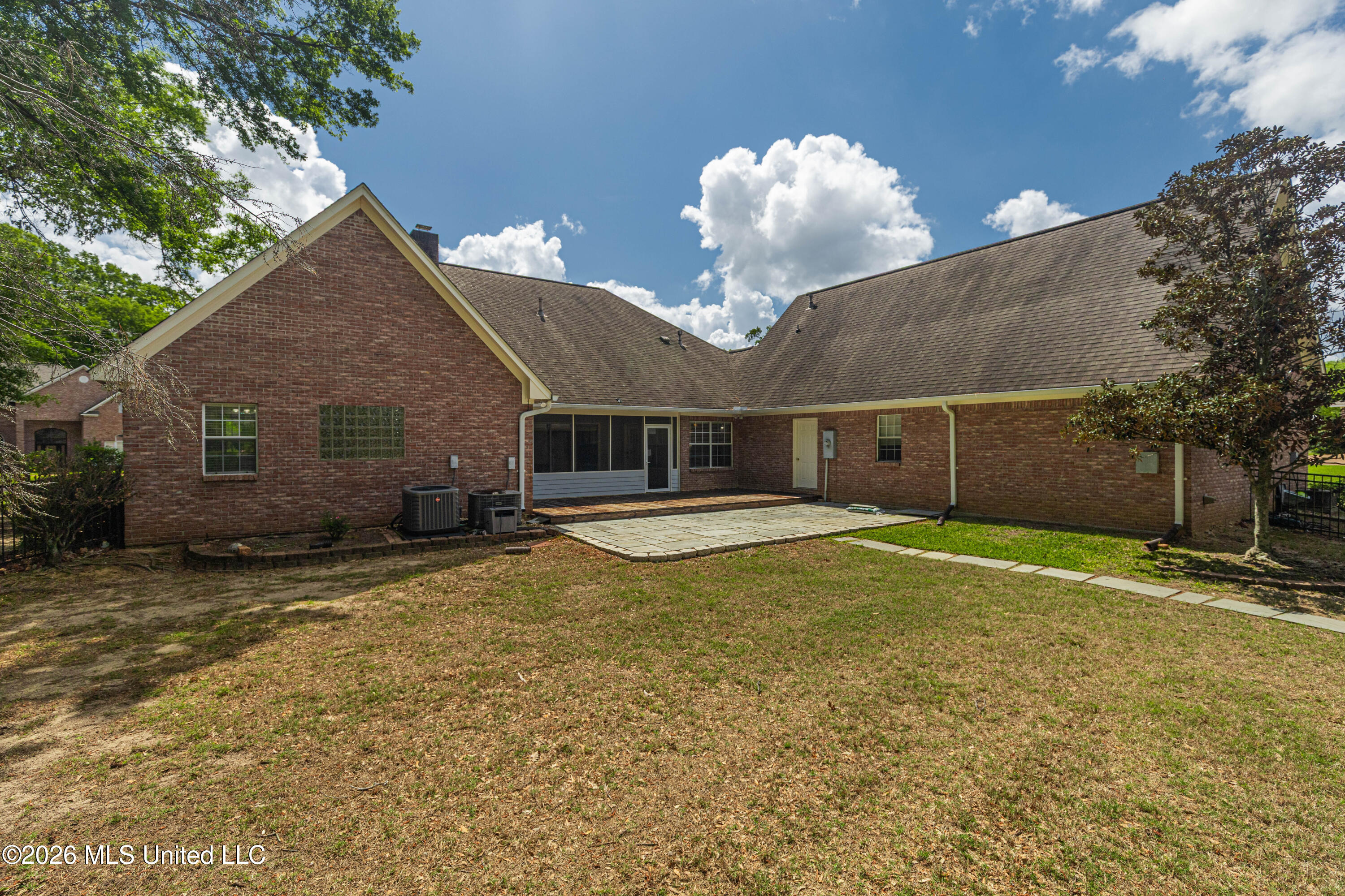 407 Thorngate Drive Brandon, MS 39042 - Photo 11 of 71 IMG_8234-Edit