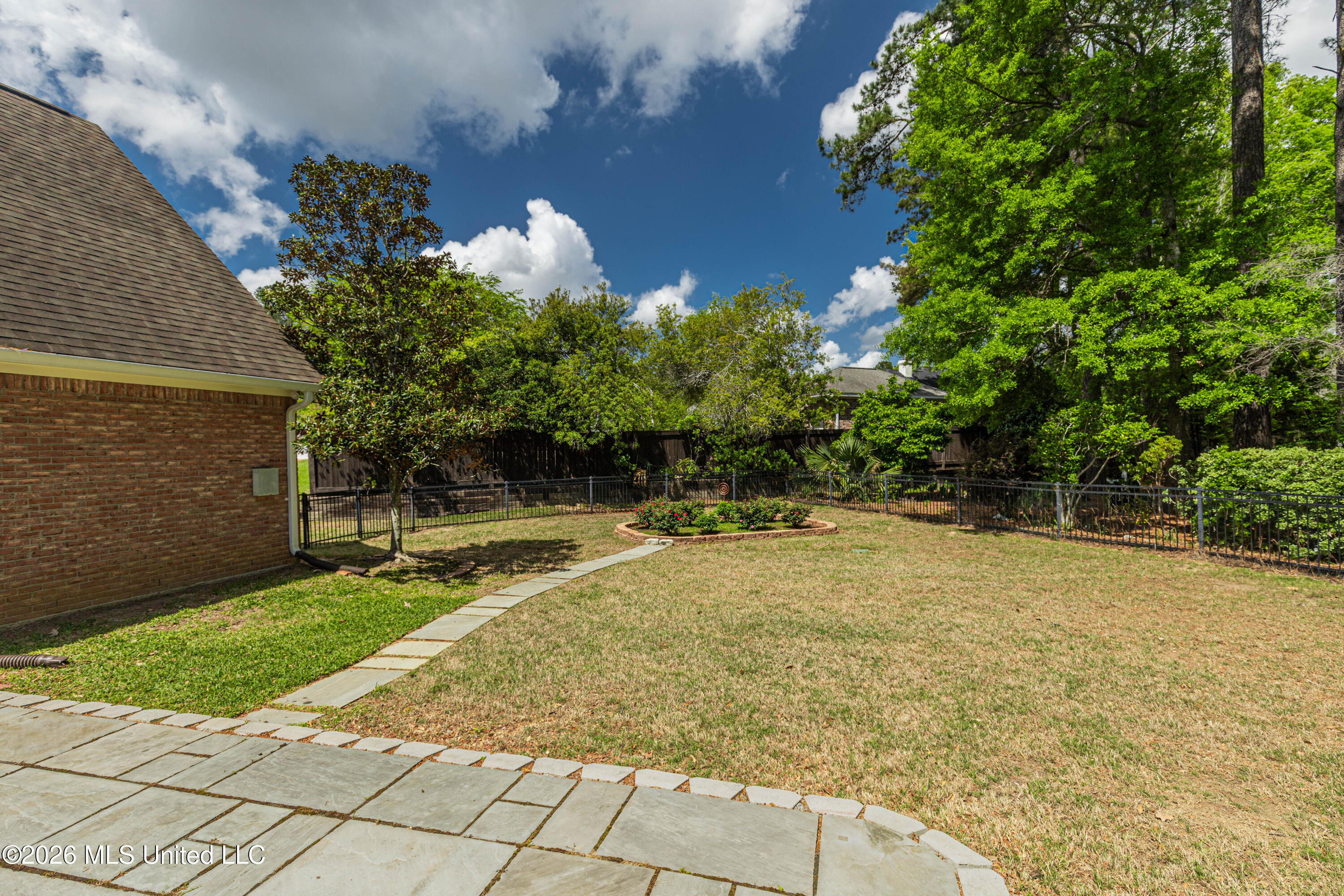 407 Thorngate Drive Brandon, MS 39042 - Photo 14 of 71 IMG_8237