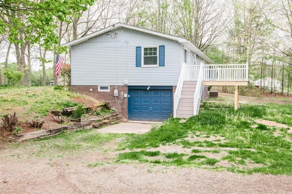 $270,000 | 241 Harshaville Road, Clinton, PA 15026