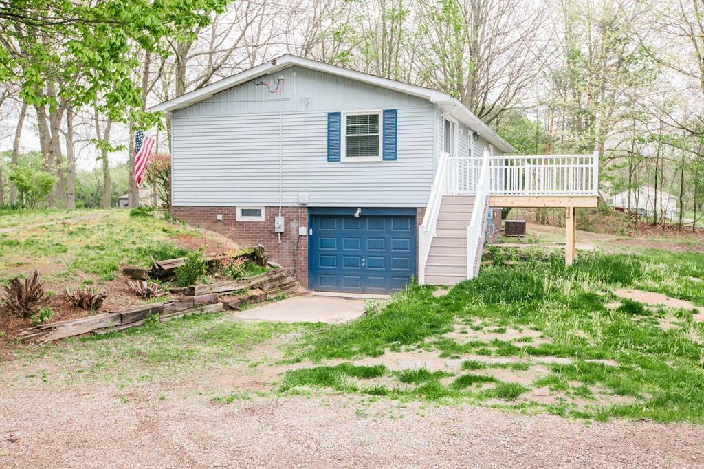 241 Harshaville Road Clinton, PA 15026 - Photo 3 of 31