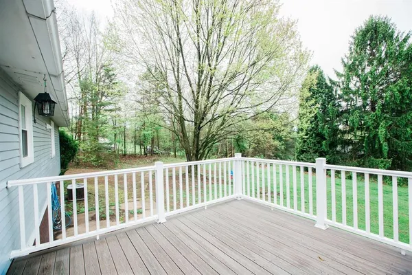 $270,000 | 241 Harshaville Road, Clinton, PA 15026