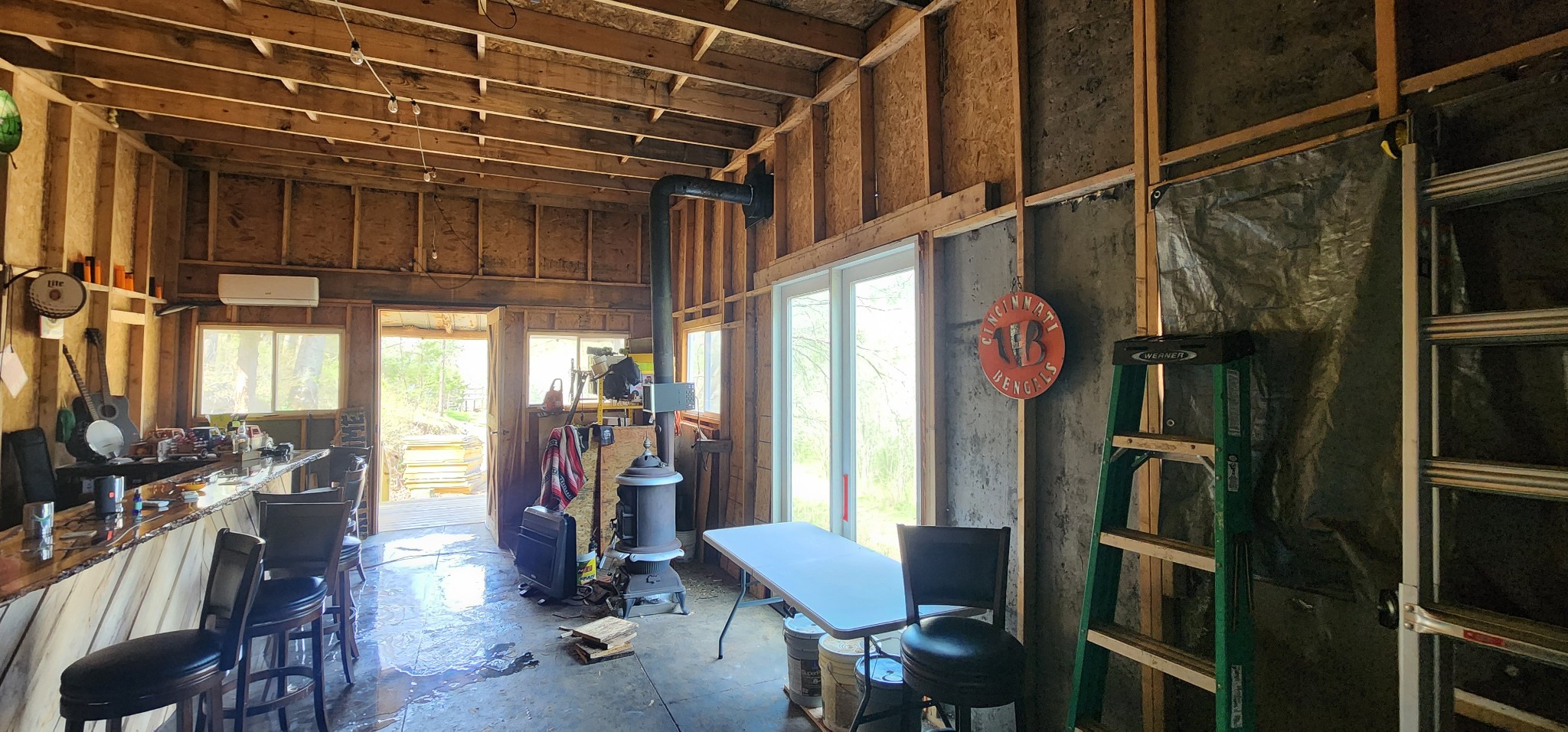 950 Chapman Hollow Road Dowelltown, TN 37059 - Photo 6 of 34 a view of a room with gym equipment