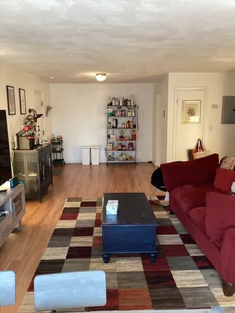 $3,800 | 2130 Massachusetts Avenue, Unit 3D, Cambridge, MA 02140