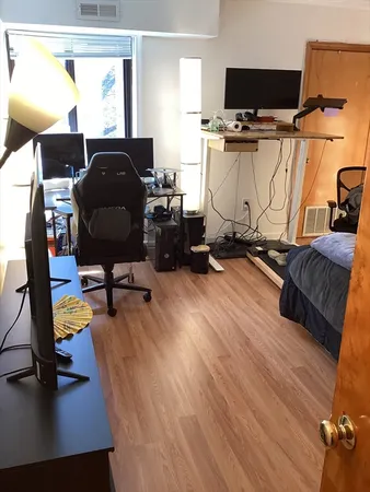 $3,800 | 2130 Massachusetts Avenue, Unit 3D, Cambridge, MA 02140