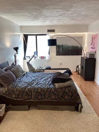 $3,800 | 2130 Massachusetts Avenue, Unit 3D, Cambridge, MA 02140