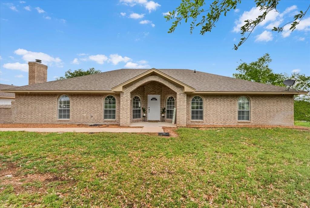 353 Hidden Meadow Court Rhome, TX 76078 - Photo 2 of 28