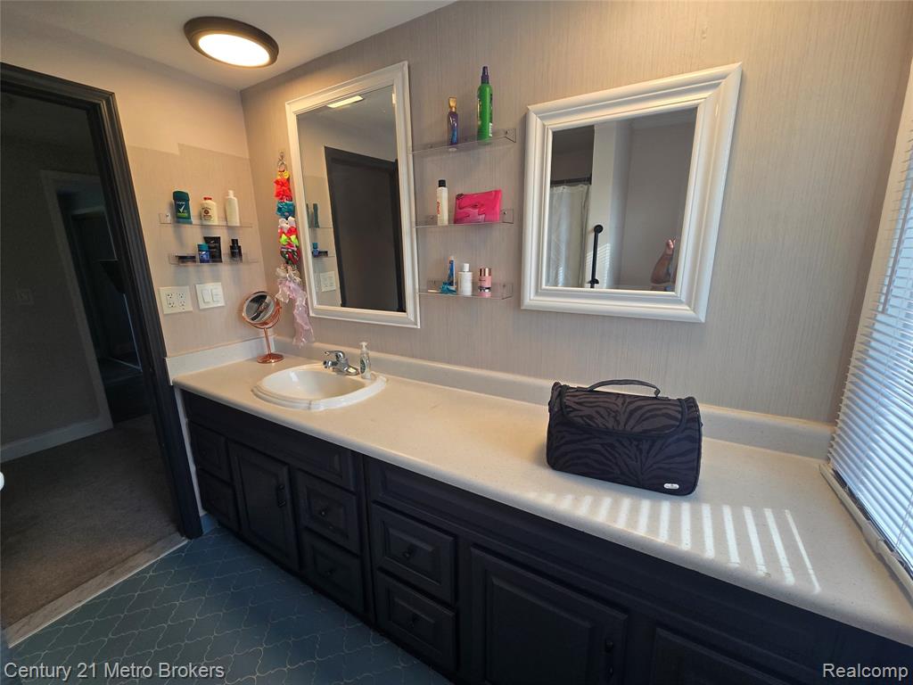 12184 Hill Road Memphis, MI 48041 - Photo 6 of 15