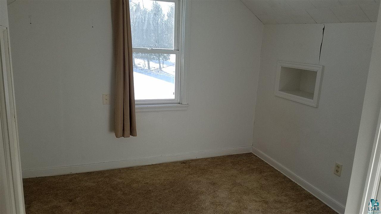 4150 Charles Road Duluth, MN 55803 - Photo 9 of 11
