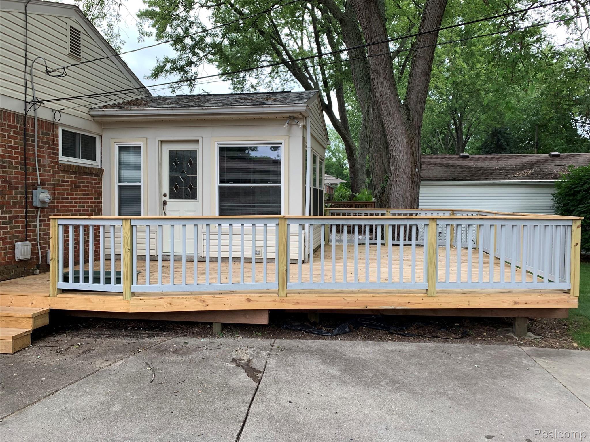 2800 Oliver Road Royal Oak, MI 48073 - Photo 24 of 26 D2447098-2B32-4EC6-9284-C219B0240333.jpeg