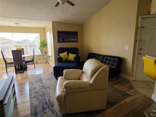 $1,750 | 4630 Commander Drive, Unit 1038, Orlando, FL 32822