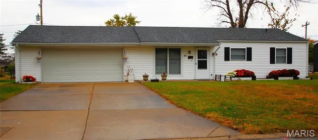 $1,400 | 405 Briscoe Avenue, O'Fallon, MO 63366