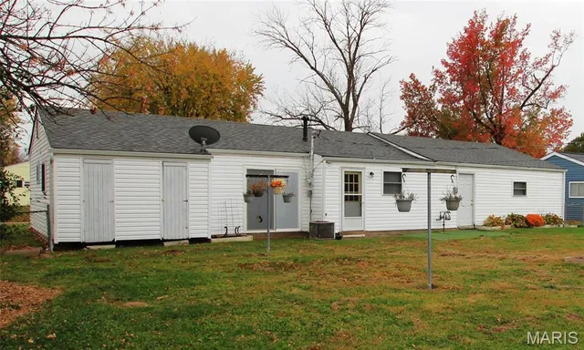 $1,400 | 405 Briscoe Avenue, O'Fallon, MO 63366