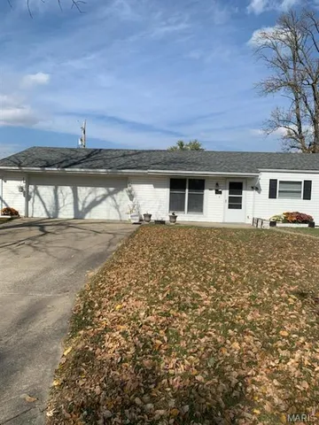 $1,400 | 405 Briscoe Avenue, O'Fallon, MO 63366