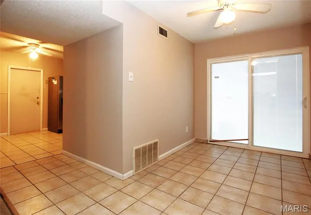 $1,400 | 405 Briscoe Avenue, O'Fallon, MO 63366