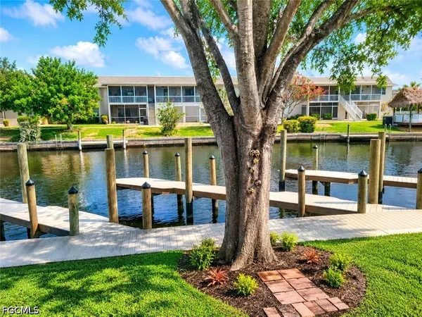 $1,395 | 1107 Southeast 46th Lane, Unit E, Cape Coral, FL 33904