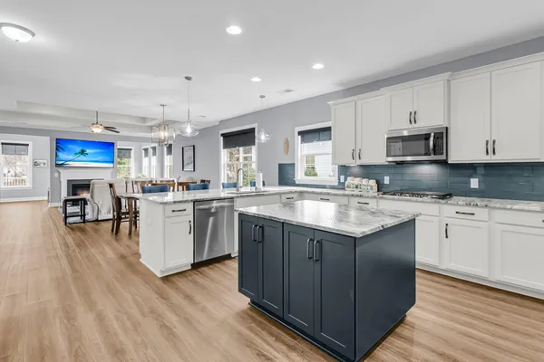 $1,198,000 | 130 Berkshire Drive, Wando, SC 29492