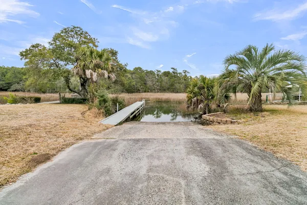 $1,198,000 | 130 Berkshire Drive, Wando, SC 29492