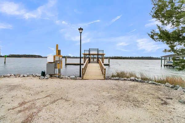 $1,198,000 | 130 Berkshire Drive, Wando, SC 29492