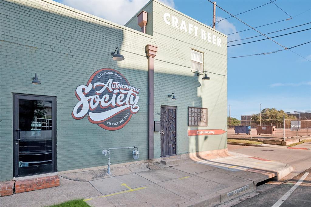 2016 South Ervay Street, Unit S1 Dallas, TX 75215 - Photo 27 of 35 a sign board on the wall of a building