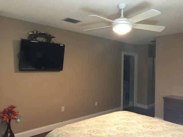 $4,000 | 5187 Europa Drive, Unit A CORNER, Boynton Beach, FL 33437