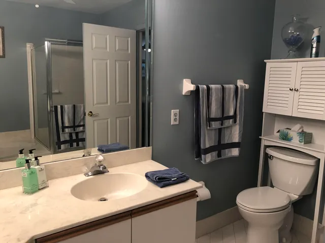 $4,000 | 5187 Europa Drive, Unit A CORNER, Boynton Beach, FL 33437