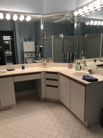 $4,000 | 5187 Europa Drive, Unit A CORNER, Boynton Beach, FL 33437