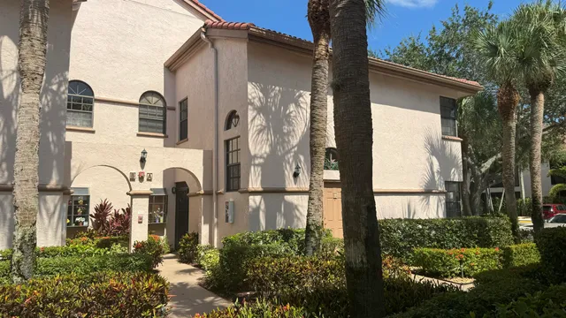 $4,000 | 5187 Europa Drive, Unit A CORNER, Boynton Beach, FL 33437