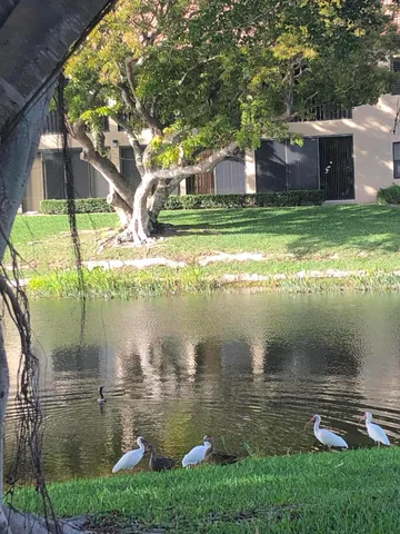 $4,000 | 5187 Europa Drive, Unit A CORNER, Boynton Beach, FL 33437