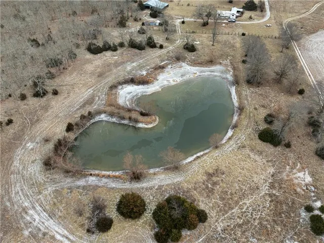 $172,695 | 2031 Northwest 601 Road, Appleton City, MO 64724