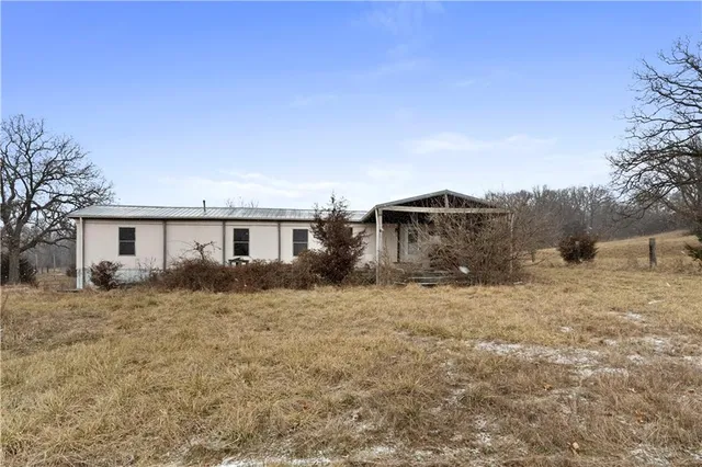 $172,695 | 2031 Northwest 601 Road, Appleton City, MO 64724