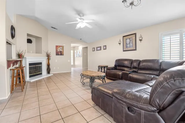 $465,000 | 1584 Napoli Way, San Jacinto, CA 92583