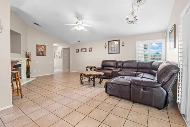 $465,000 | 1584 Napoli Way, San Jacinto, CA 92583