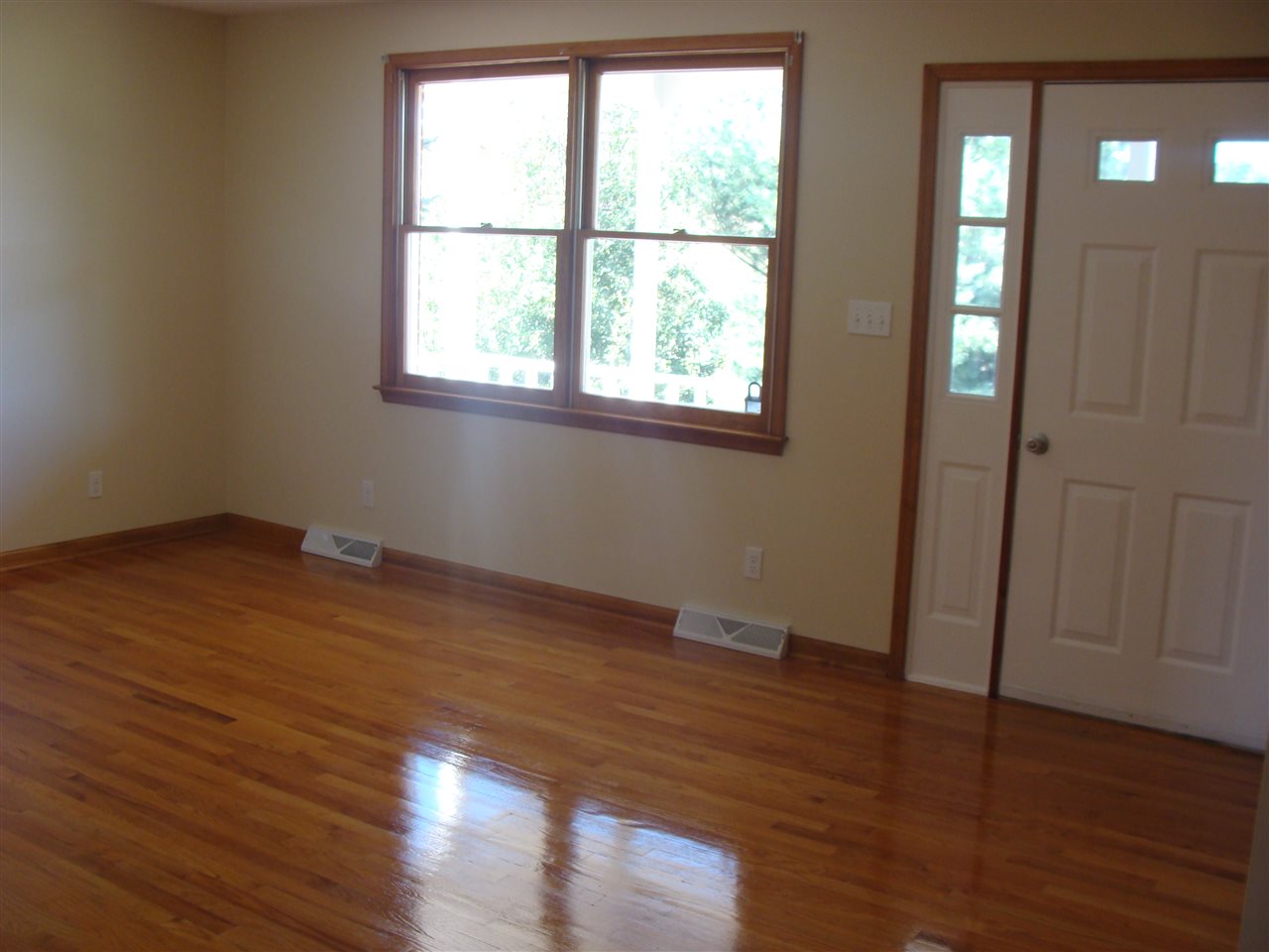 6977 Ottobine Road Dayton, VA 22821 - Photo 4 of 50 The living room is a nice size and has refinished hardwood floors and has been freshly painted.