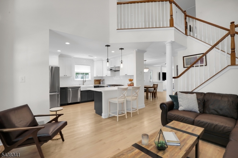 10 Raleigh Court Bernards, NJ 07920 - Photo 3 of 46