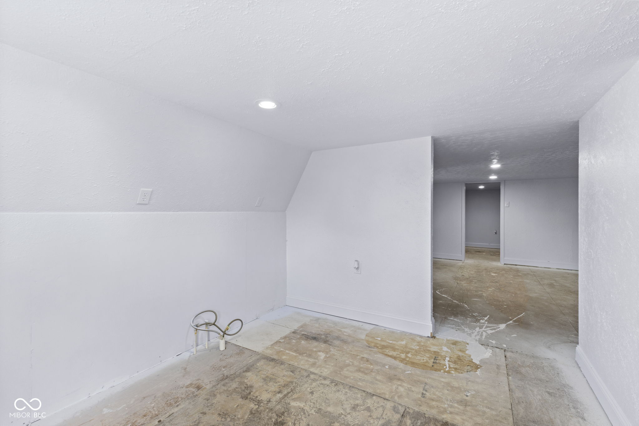 7918 East 10th Street Indianapolis, IN 46219 - Photo 36 of 43