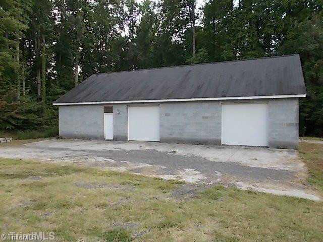 4114 Grubbs Road Walnut Cove, NC 27052 - Photo 15 of 15 Parking Lot/Garage.
