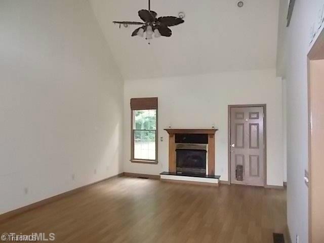 4114 Grubbs Road Walnut Cove, NC 27052 - Photo 3 of 15 Living Room.