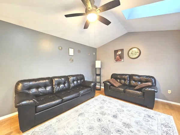 $2,950 | 579 Scott Lane, Romeoville, IL 60446