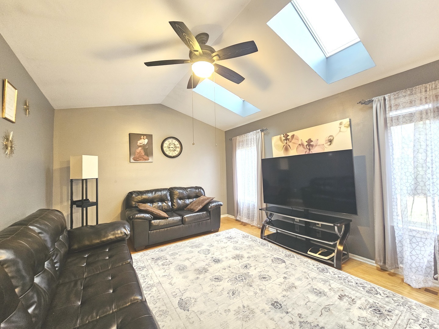 579 Scott Lane Romeoville, IL 60446 - Photo 14 of 38