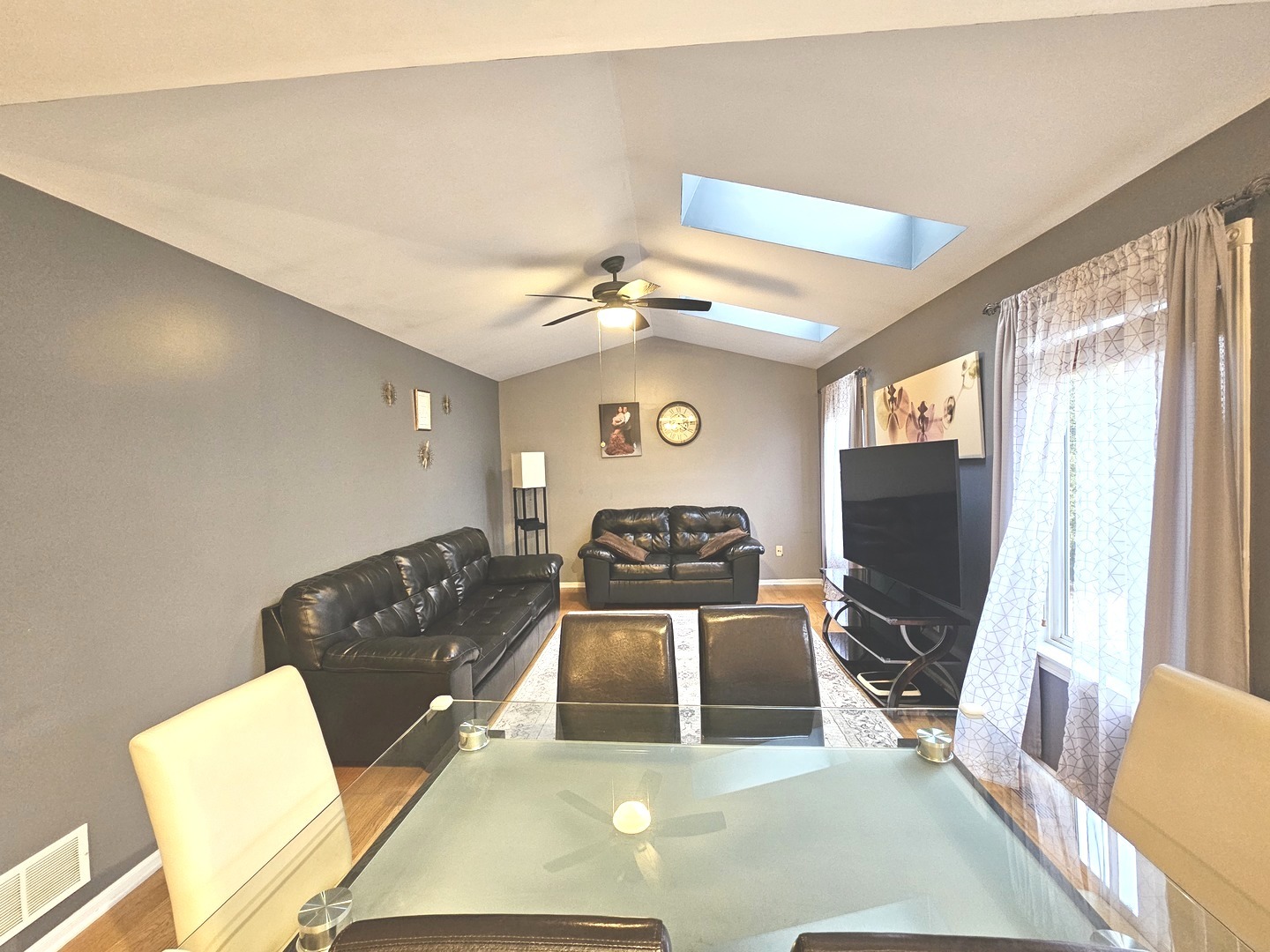 579 Scott Lane Romeoville, IL 60446 - Photo 15 of 38
