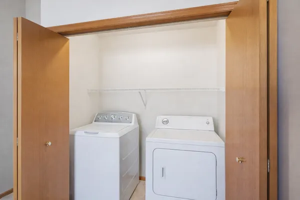 $250,000 | 1227 Elmwood Avenue, Shakopee, MN 55379